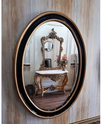 Black & Gold Oval Shape...